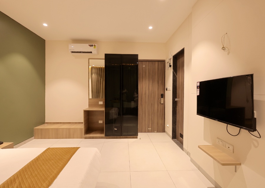 Deluxe Room Comfort