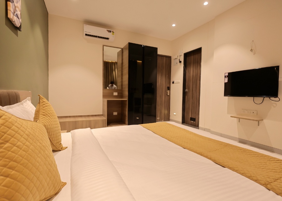 Deluxe Room Comfort