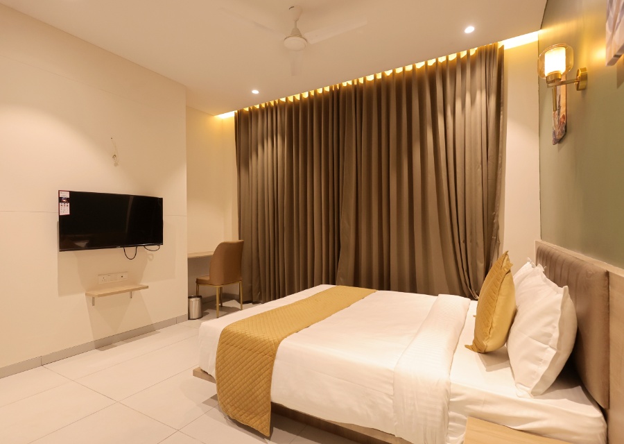 Deluxe Room Comfort